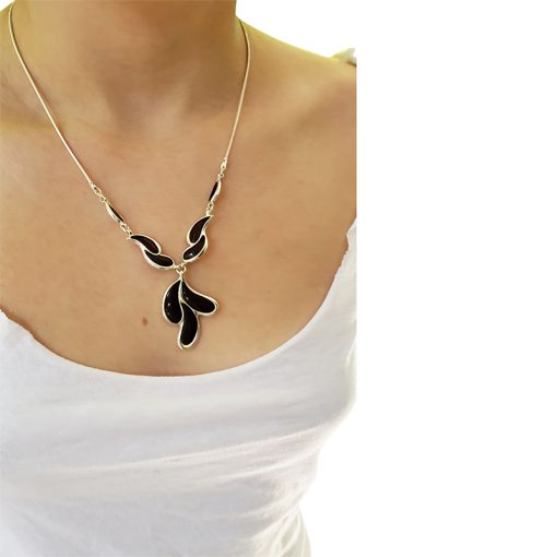 Cherry Curved Teardrop Amber Necklace - Image 4